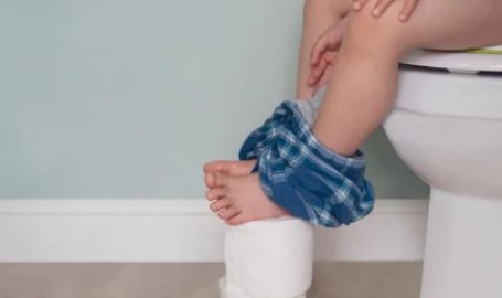 Toilet training e autismo: insegnare l’uso del bagno